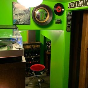 Meet your Posher, Chad